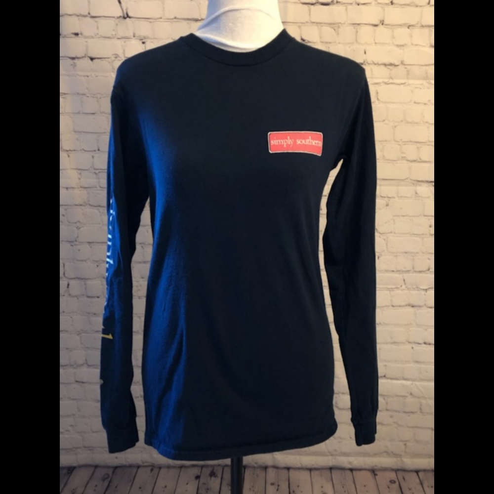 EUC navy Simply Southern long sleeve shirt - Small